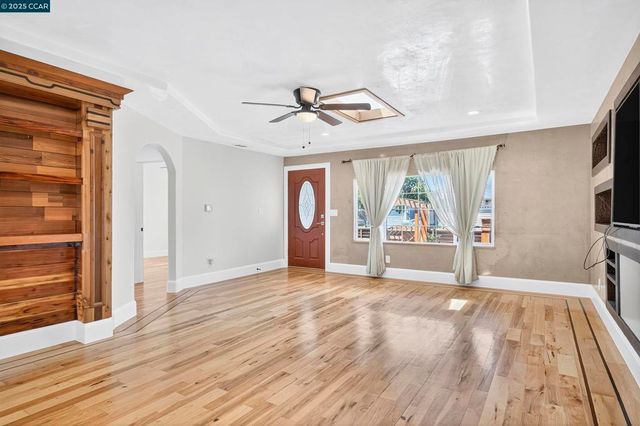 1758 Garvin Ave, Richmond, CA 94801