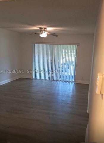 4149 NW 90th Ave 106, Coral Springs, FL 33065