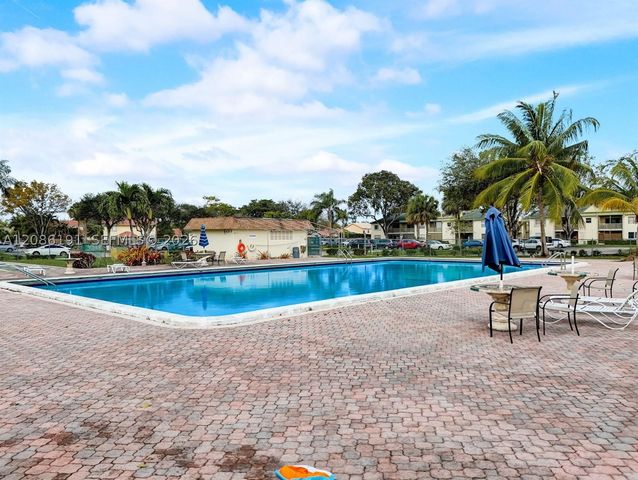 4149 NW 90th Ave 106, Coral Springs, FL 33065