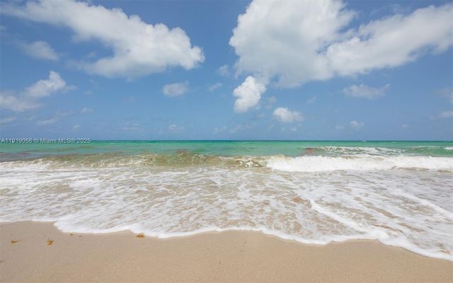 10275 Collins Ave 905, Bal Harbour, FL 33154