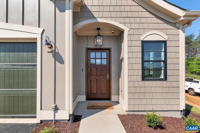 400 FARROW DR, Charlottesville, VA 22901