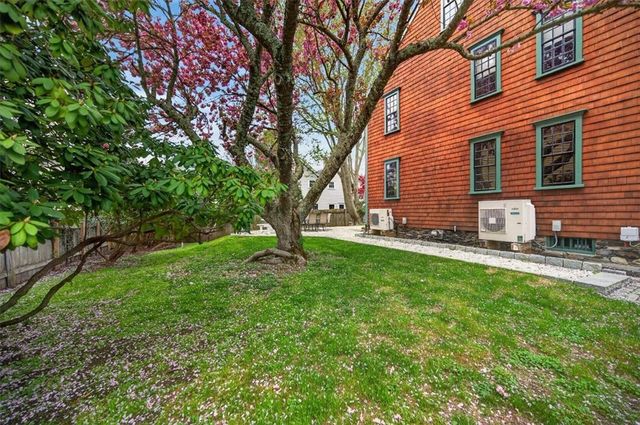 9 Thames Street, Newport, RI 02840
