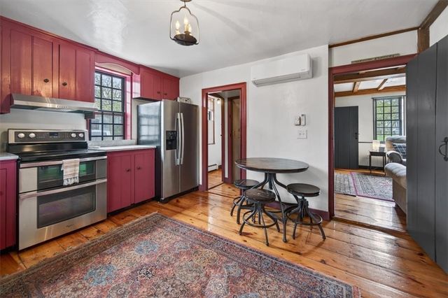 9 Thames Street, Newport, RI 02840