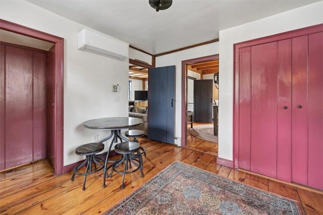 9 Thames Street, Newport, RI 02840