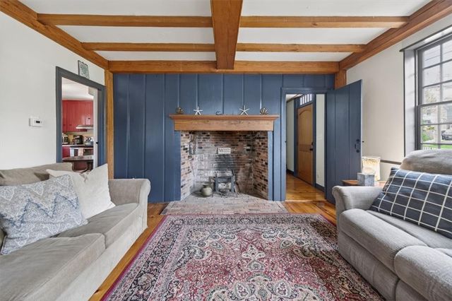 9 Thames Street, Newport, RI 02840