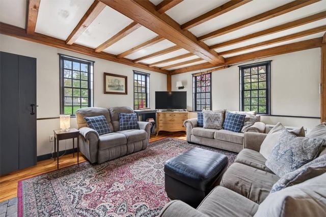 9 Thames Street, Newport, RI 02840