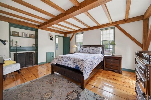 9 Thames Street, Newport, RI 02840