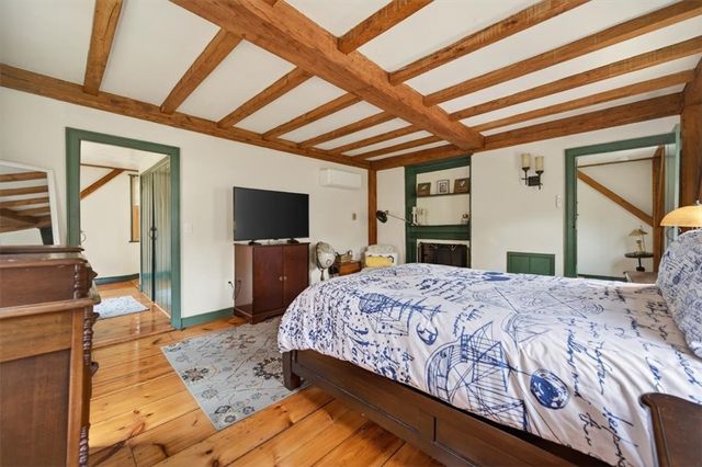 9 Thames Street, Newport, RI 02840
