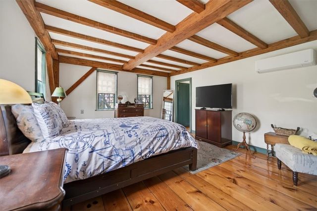 9 Thames Street, Newport, RI 02840