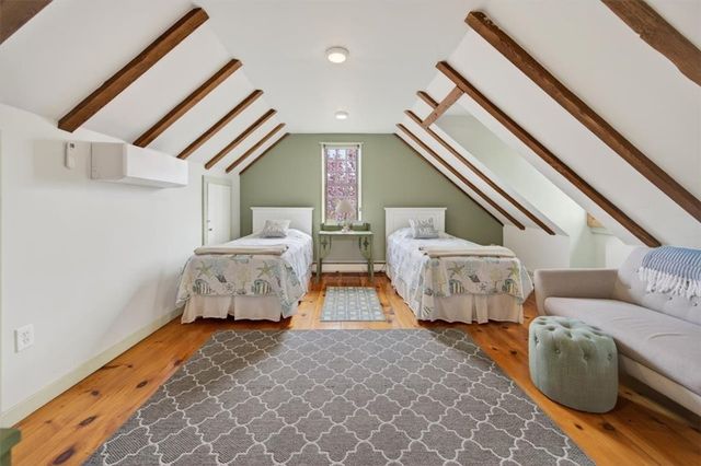 9 Thames Street, Newport, RI 02840