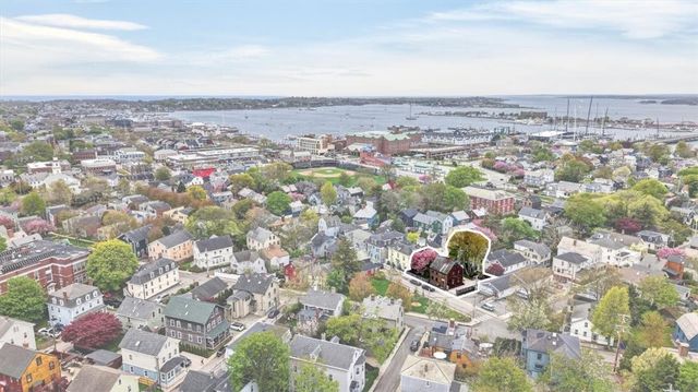 9 Thames Street, Newport, RI 02840