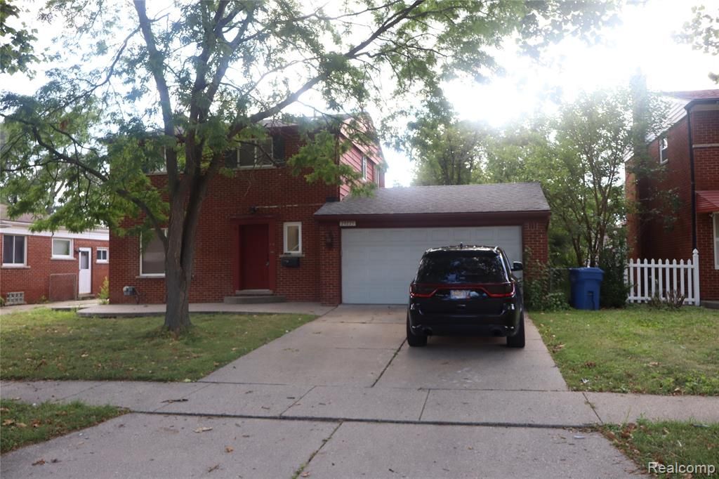 29275 Roan Drive, Warren, MI 48093