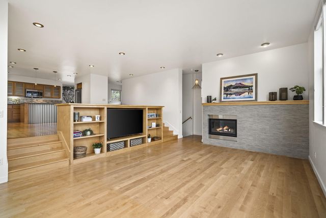 224 Volunteer Park Lane, Redmond, OR 97756