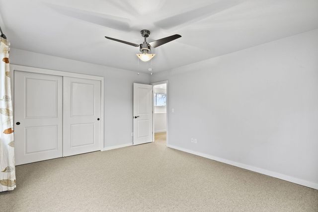 224 Volunteer Park Lane, Redmond, OR 97756