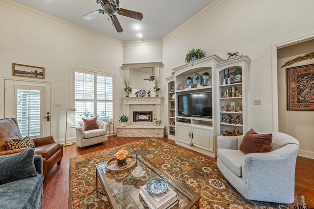 18716 Oakbrook, Tyler, TX 75703