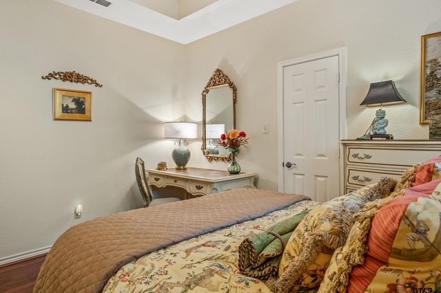 18716 Oakbrook, Tyler, TX 75703