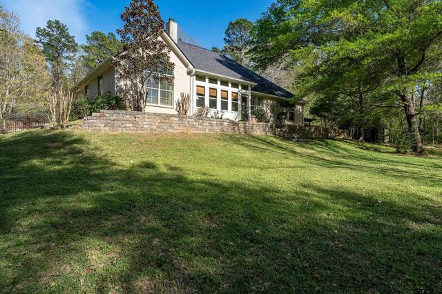 18716 Oakbrook, Tyler, TX 75703