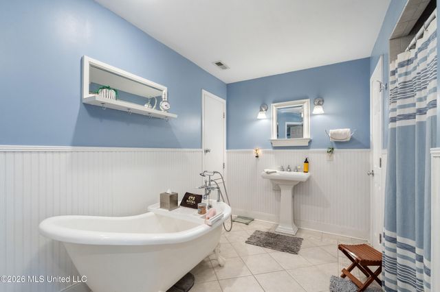 8265 Windersgate Drive, Olive Branch, MS 38654