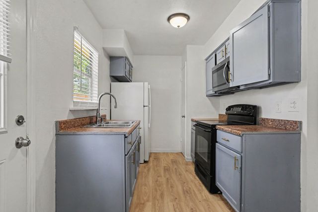 3104 Forestdale Lane, Balch Springs, TX 75180
