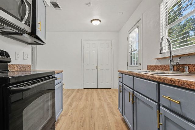 3104 Forestdale Lane, Balch Springs, TX 75180