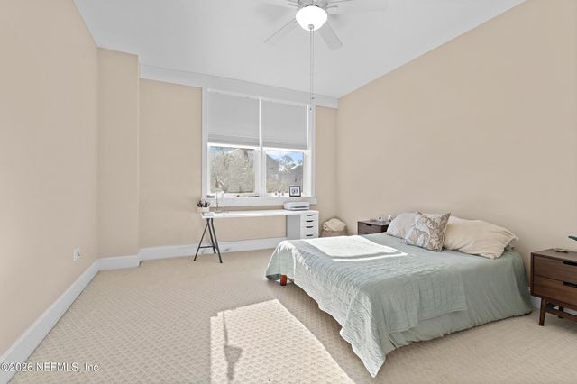 2525 COLLEGE Street 2304, Jacksonville, FL 32204