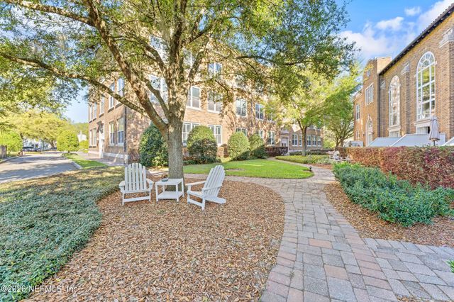 2525 COLLEGE Street 2304, Jacksonville, FL 32204