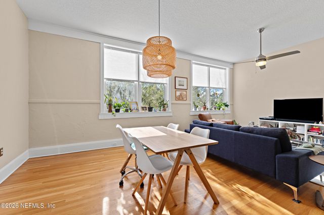 2525 COLLEGE Street 2304, Jacksonville, FL 32204