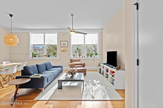 2525 COLLEGE Street 2304, Jacksonville, FL 32204