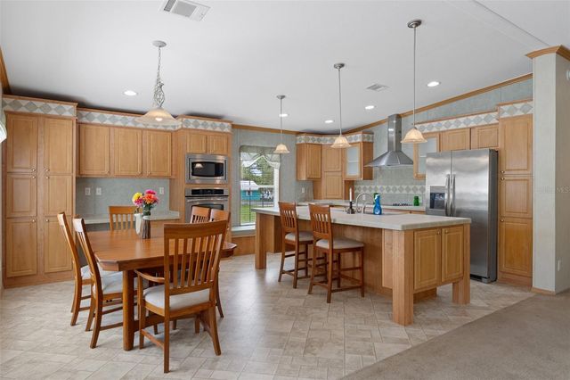 7351 W HADENOTTER LANE, Homosassa, FL 34446
