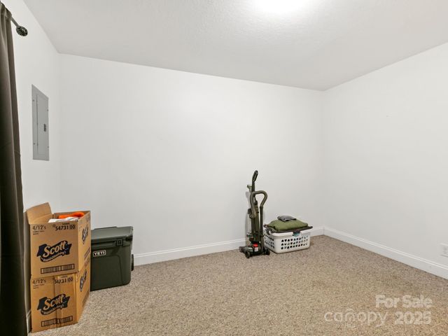 308 N Whitted Street, Hendersonville, NC 28739