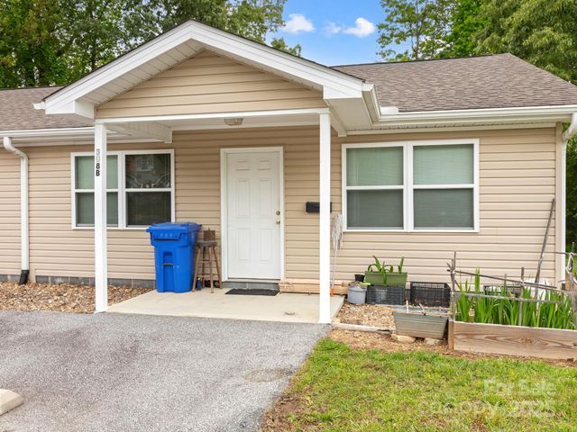 308 N Whitted Street, Hendersonville, NC 28739