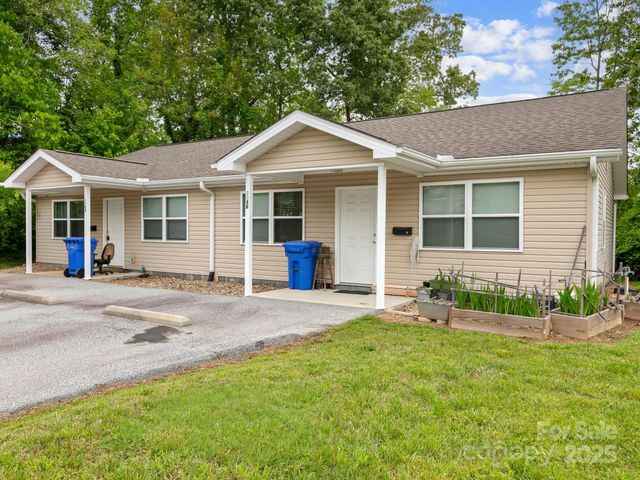 308 N Whitted Street, Hendersonville, NC 28739
