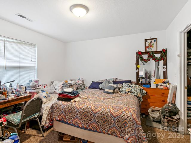 308 N Whitted Street, Hendersonville, NC 28739