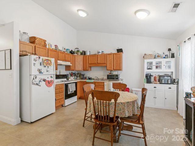 308 N Whitted Street, Hendersonville, NC 28739