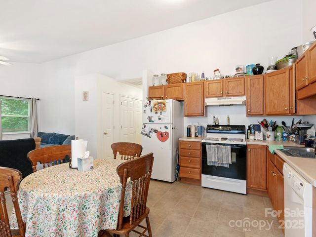 308 N Whitted Street, Hendersonville, NC 28739