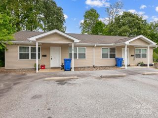 308 N Whitted Street, Hendersonville, NC 28739