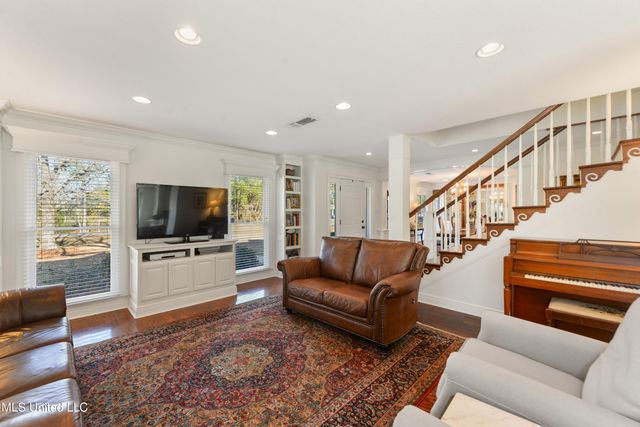 39 55th Street, Gulfport, MS 39507