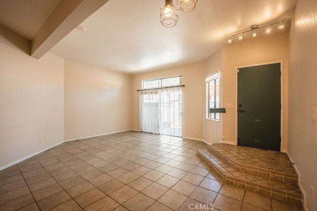 31 Blackbird Lane, Phillips Ranch, CA 91766