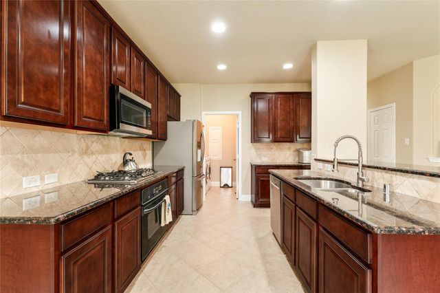 9966 Manor Spring Lane, Brookshire, TX 77423