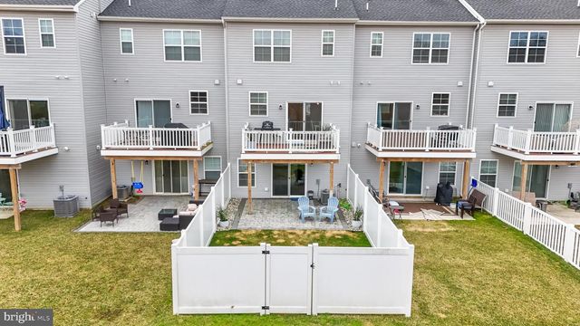 58 AVIARY RD, West Deptford, NJ 08086