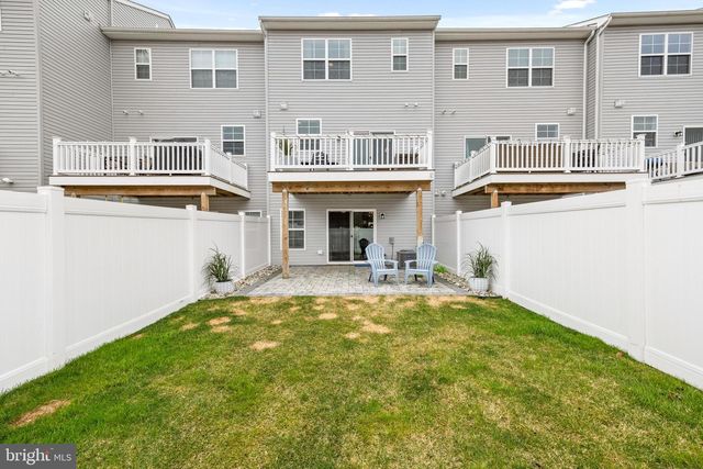 58 AVIARY RD, West Deptford, NJ 08086