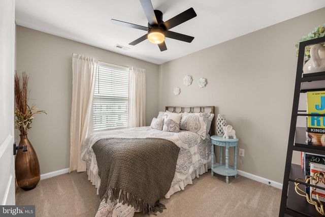 58 AVIARY RD, West Deptford, NJ 08086