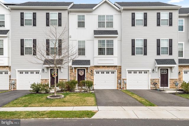 58 AVIARY RD, West Deptford, NJ 08086