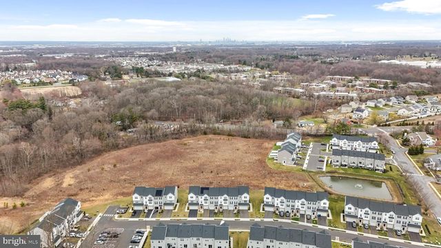 58 AVIARY RD, West Deptford, NJ 08086