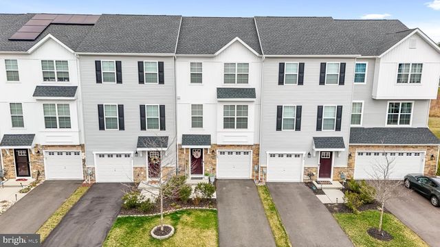 58 AVIARY RD, West Deptford, NJ 08086