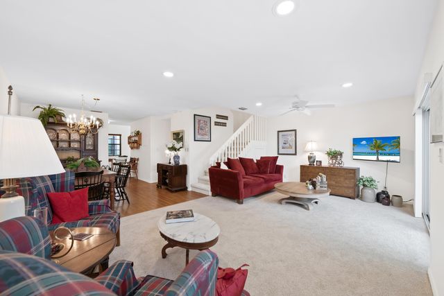 905 SE 12th Court 15, Fort Lauderdale, FL 33316