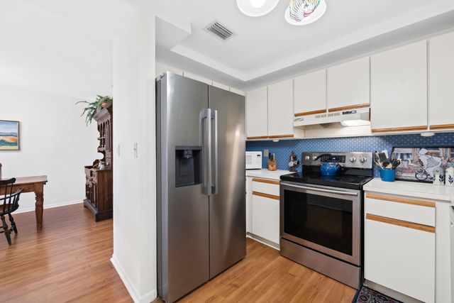 905 SE 12th Court 15, Fort Lauderdale, FL 33316