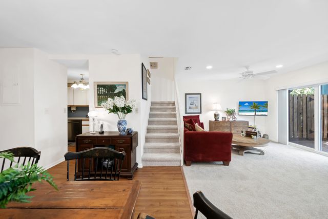 905 SE 12th Court 15, Fort Lauderdale, FL 33316