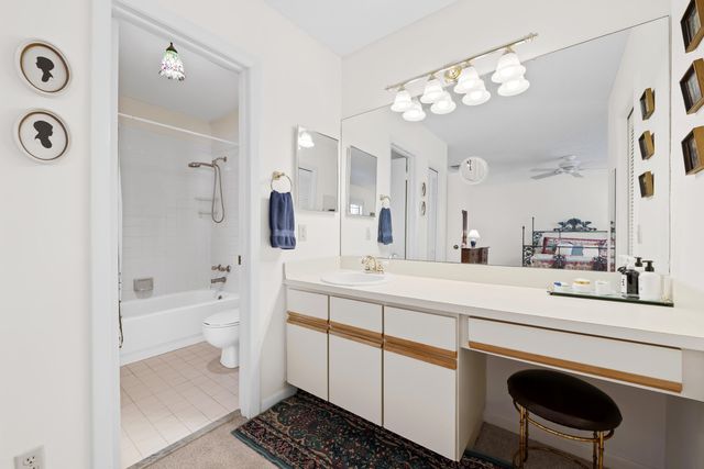 905 SE 12th Court 15, Fort Lauderdale, FL 33316