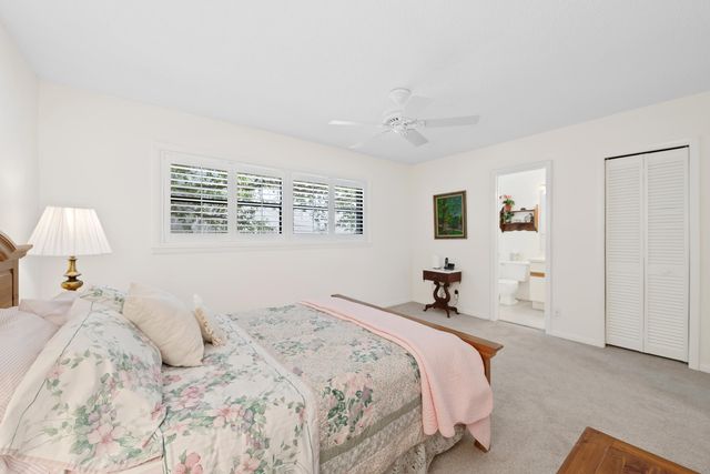 905 SE 12th Court 15, Fort Lauderdale, FL 33316